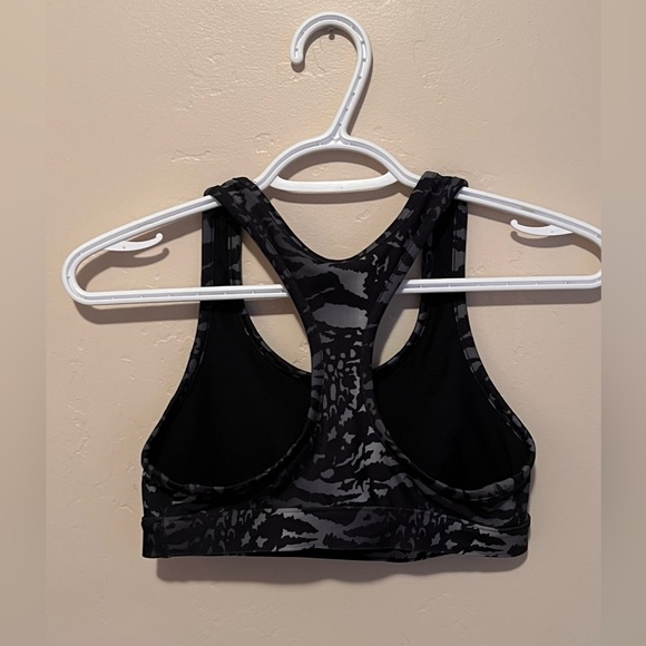 Under Armour Workout Set - Picture 2 of 7